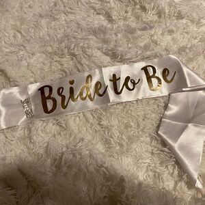 Bride To Be White Sash w/ Bride Pin